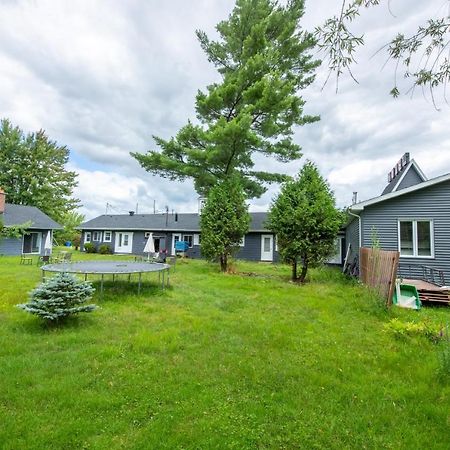 Motel Fleur De Lys Мейгог Экстерьер фото