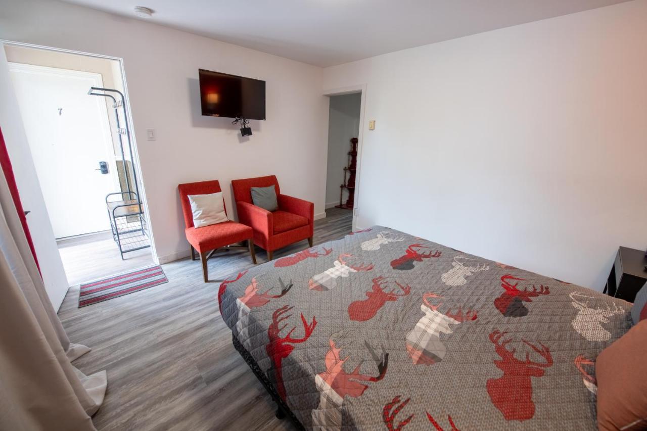 Motel Fleur De Lys Мейгог Экстерьер фото