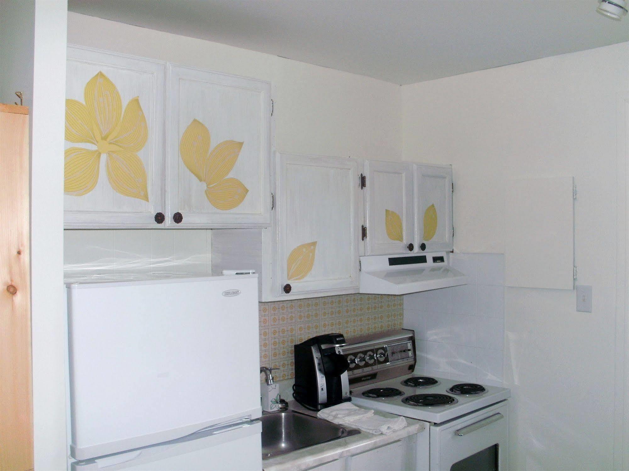 Motel Fleur De Lys Мейгог Экстерьер фото